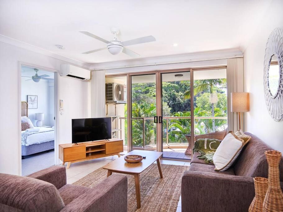 Maimi Renovated 2-bedroom Gold Coast